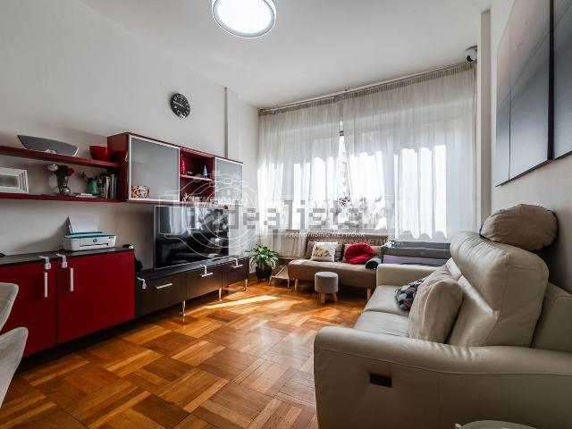 Appartamento in affitto di 90 m² in Via Ausonio, 26