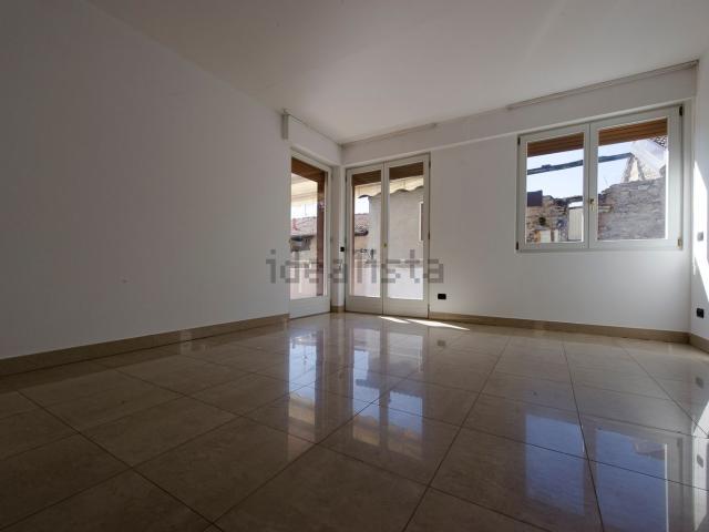 Appartamento in affitto di 90 m² in Via bessaro