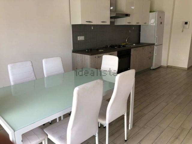 Appartamento in affitto di 90 m² in Via Caprera