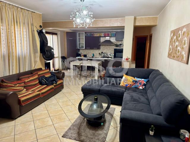 Appartamento in affitto di 90 m² in Via Carico, 89