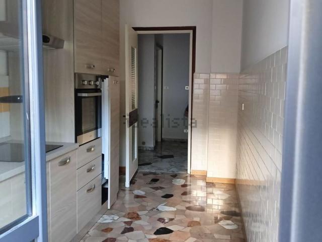 Appartamento in affitto di 90 m² in Via Carlo Botta, 4