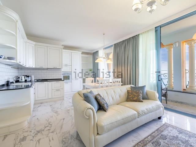 Appartamento in affitto di 90 m² in Via Cavour, 46