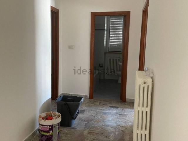 Appartamento in affitto di 90 m² in Via Cesare Battisti