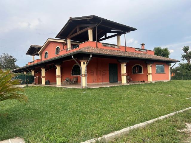 Appartamento in affitto di 90 m² in Via Colle Ventrano, 49