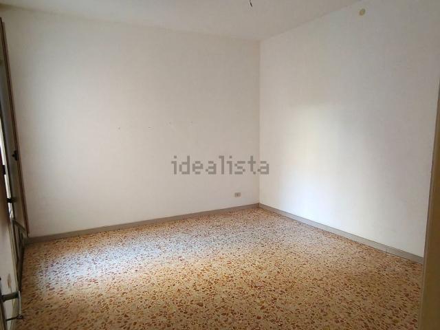 Appartamento in affitto di 90 m² in Via Clemente Giuseppe, 29