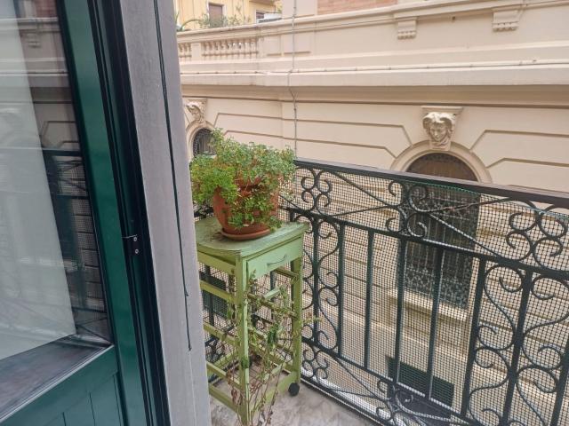 Appartamento in affitto di 90 m² in Via de Luca Antonio Maria