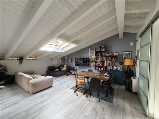 Appartamento in affitto di 90 m² in Via dei Carvilii