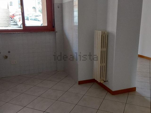 Appartamento in affitto di 90 m² in Via dei monti sibillini
