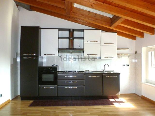 Appartamento in affitto di 90 m² in Via dei Reti, 22