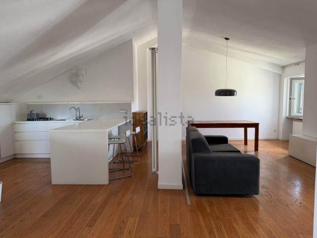 Appartamento in affitto di 90 m² in Via Eleuterio Ruggiero