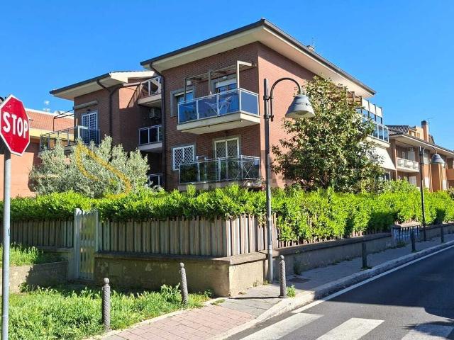 Appartamento in affitto di 90 m² in Via Enrico Ferri, 40