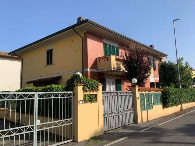 Appartamento in affitto di 90 m² in Via Esperanto, 2