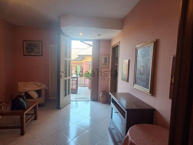 Appartamento in affitto di 90 m² in Via Europa