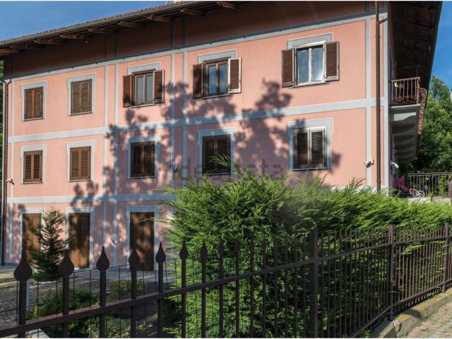 Appartamento in affitto di 90 m² in Via F. Petrarca, 13