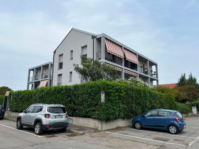Appartamento in affitto di 90 m² in Via Friuli, 23
