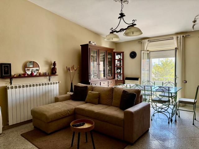 Appartamento in affitto di 90 m² in Via Gaetano Donizetti, 10