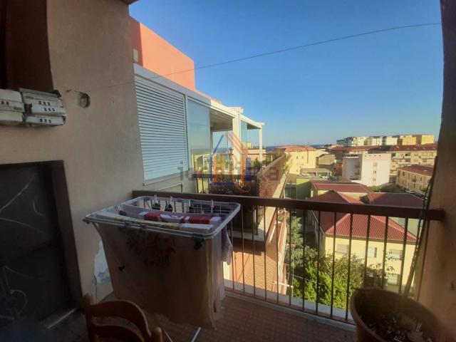 Appartamento in affitto di 90 m² in Via Genova, 32