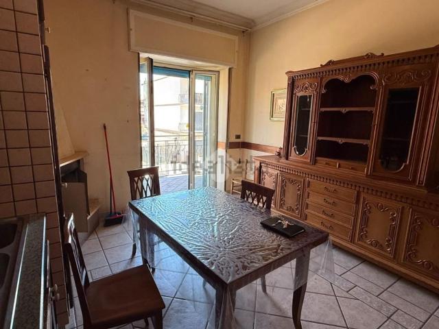 Appartamento in affitto di 90 m² in Via Giovanni Antonio Campano, 144