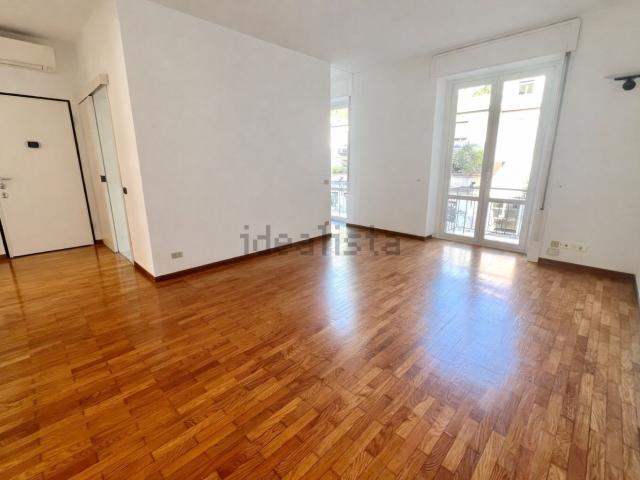 Appartamento in affitto di 90 m² in Via Giovanni Battista Niccolini, 10
