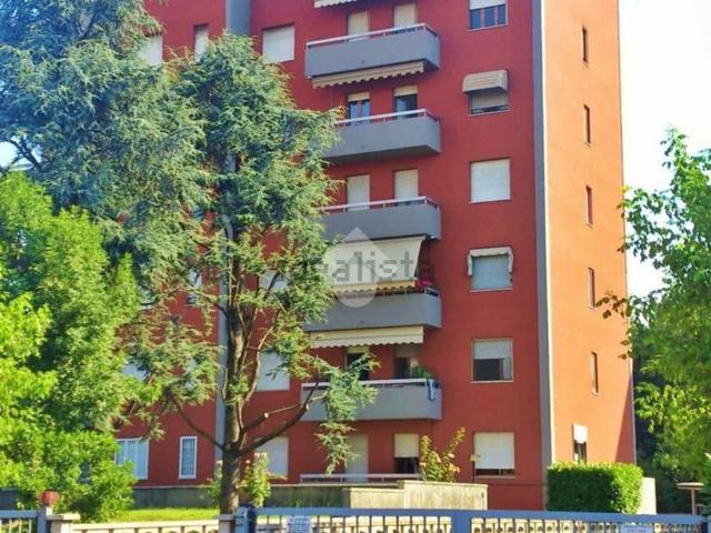 Appartamento in affitto di 90 m² in Via Giacomo Matteotti, 18