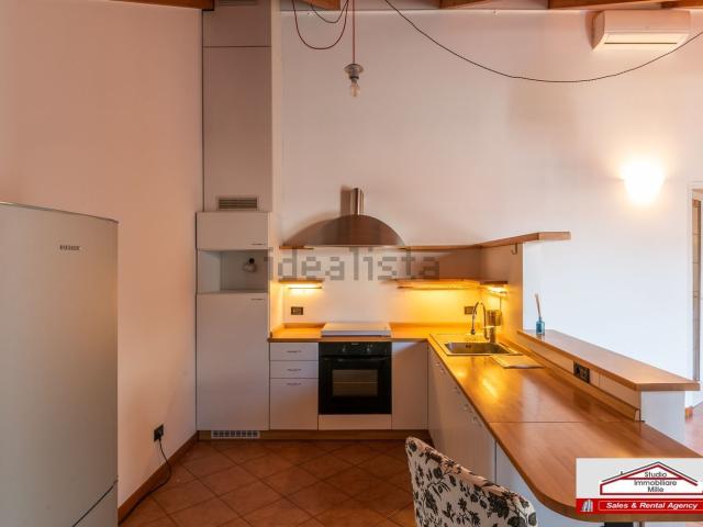 Appartamento in affitto di 90 m² in Via Giuseppe e Francesco Carlo Maggiolini, 1