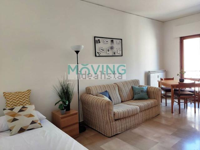 Appartamento in affitto di 90 m² in Via Hermada, 2