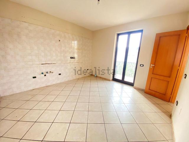 Appartamento in affitto di 90 m² in Via Innamorati, 109