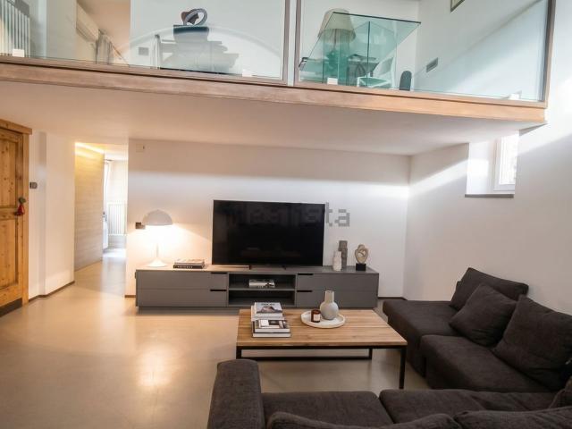 Appartamento in affitto di 90 m² in Via Indipendenza