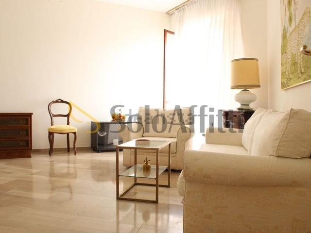 Appartamento in affitto di 90 m² in Via Lorenteggio, 37