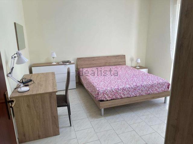 Appartamento in affitto di 90 m² in Via Martiri di Cefalonia, 24