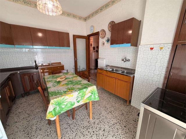 Appartamento in affitto di 90 m² in Via Moscatelli Antonio, 111