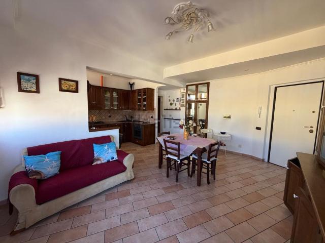 Appartamento in affitto di 90 m² in Via Napoli, 25