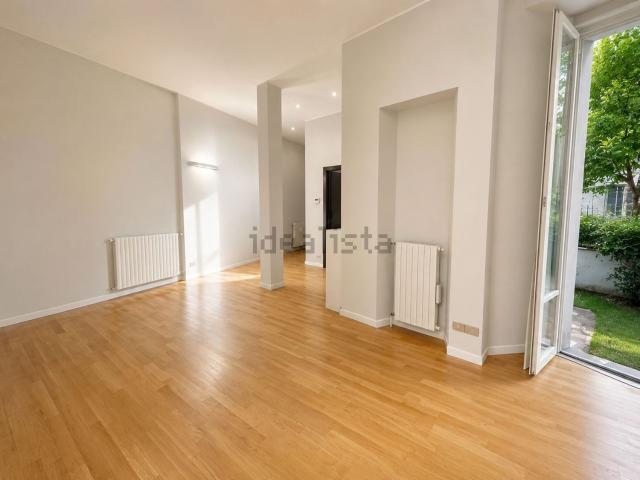 Appartamento in affitto di 90 m² in Via Paolo Giovio