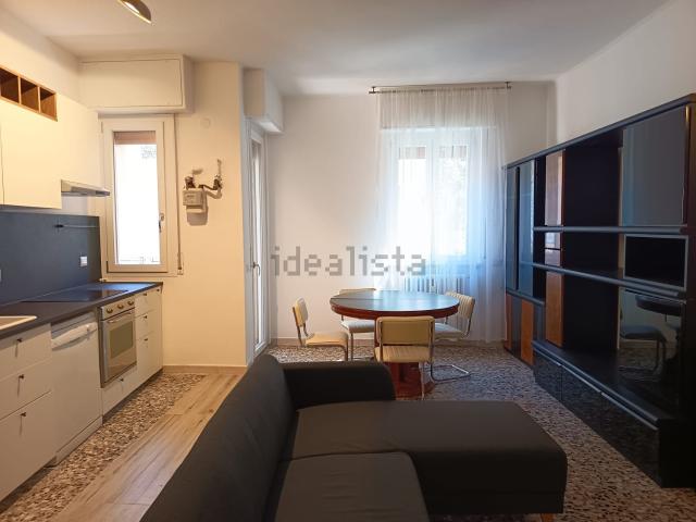 Appartamento in affitto di 90 m² in Via Palanzone, 26