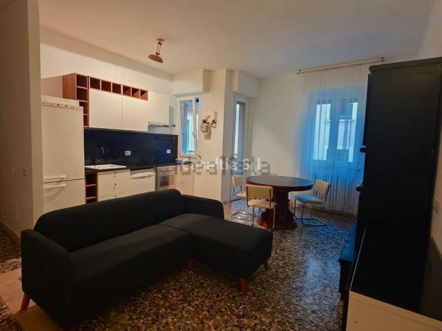 Appartamento in affitto di 90 m² in Via Palanzone, 28