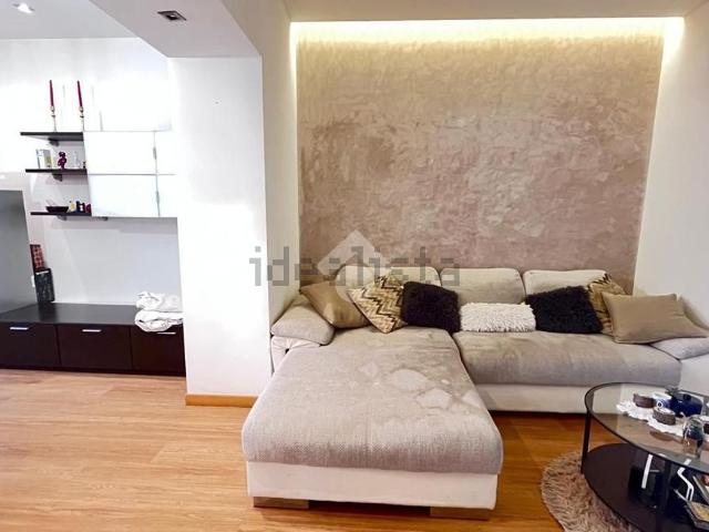 Appartamento in affitto di 90 m² in Via Pasquale Paoli, 3