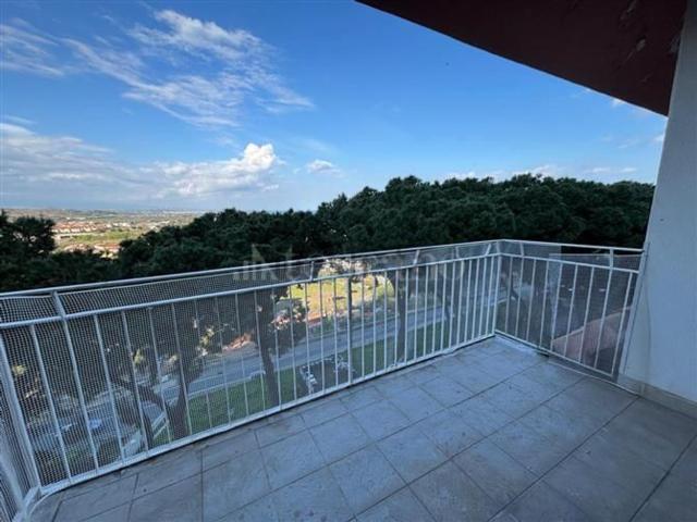 Appartamento in affitto di 90 m² in Via Provinciale