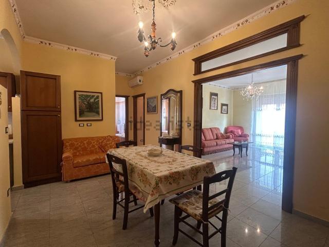 Appartamento in affitto di 90 m² in Via Privata Piani Romani