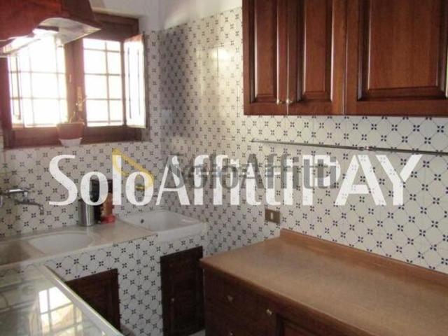 Appartamento in affitto di 90 m² in Via Raffaele Gaudio, 6