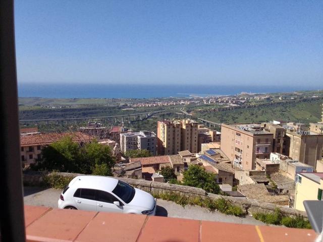 Appartamento in affitto di 90 m² in Via Recinto Oblati