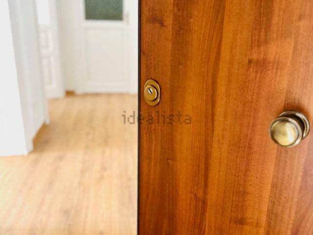 Appartamento in affitto di 90 m² in Via Regina Elena, 1