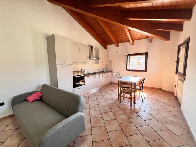 Appartamento in affitto di 90 m² in Via Roma