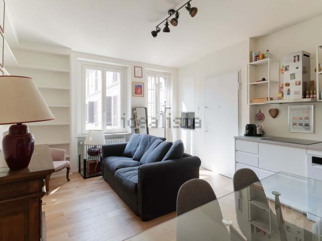 Appartamento in affitto di 90 m² in Via Rovello, 19