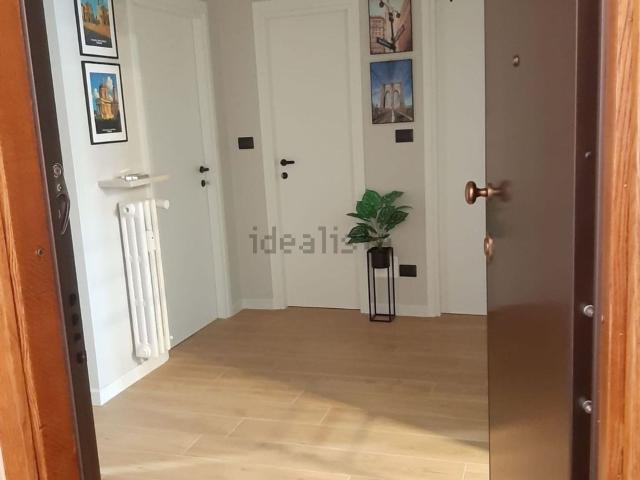 Appartamento in affitto di 90 m² in Via Rovigo, 7