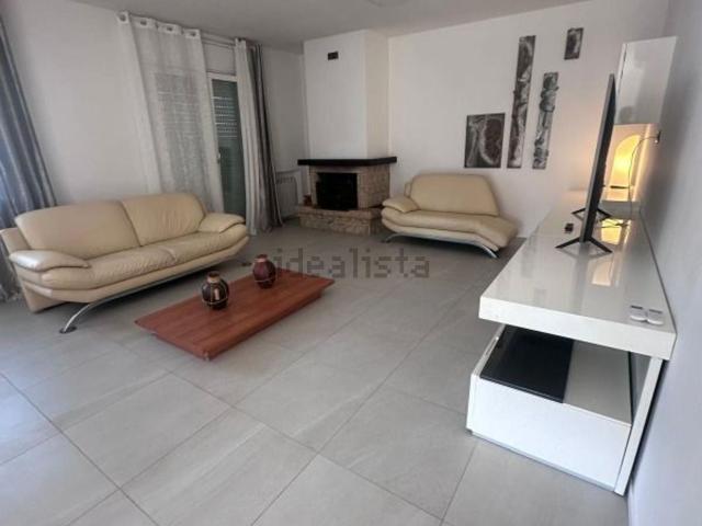 Appartamento in affitto di 90 m² in Via Selvanese