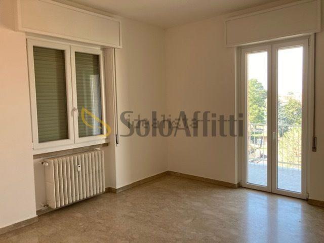 Appartamento in affitto di 90 m² in Via Silvio Pellico, 88