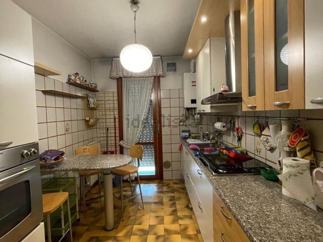 Appartamento in affitto di 90 m² in Via Silvio Trentin