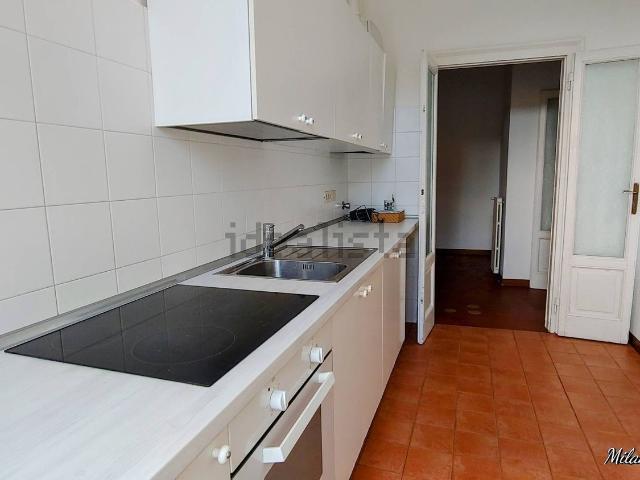 Appartamento in affitto di 90 m² in Via Spartaco, 8
