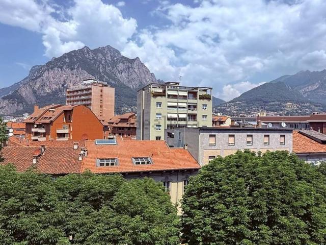 Appartamento in affitto di 90 m² in Viale Dante Alighieri, 6