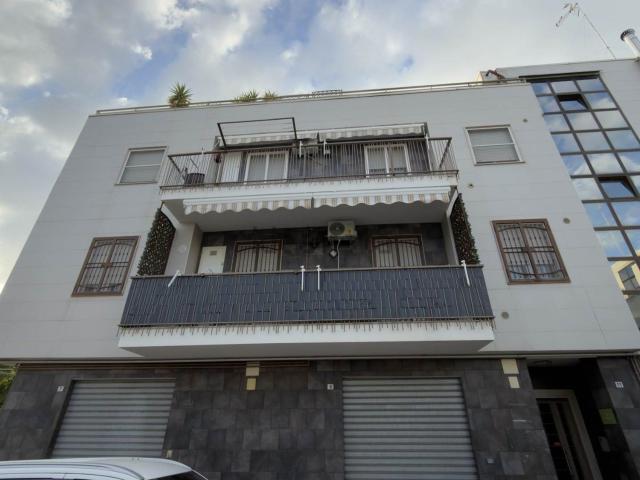 Appartamento in affitto di 90 m² in Viale degli Artigiani, 11